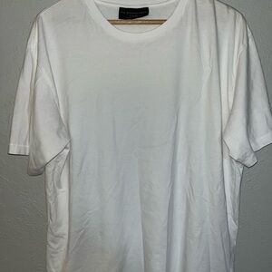 No boundaries white t-shirt. Medium